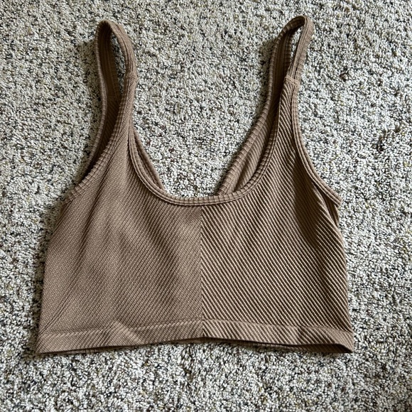Women's Tan Ribbed Top - Picture 3 of 3